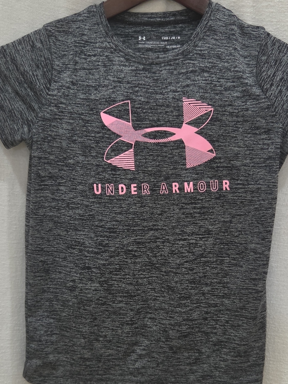 Under Armour HeatGear Girls M Heather Gray Pink Logo T-Shirt Breathable Loose